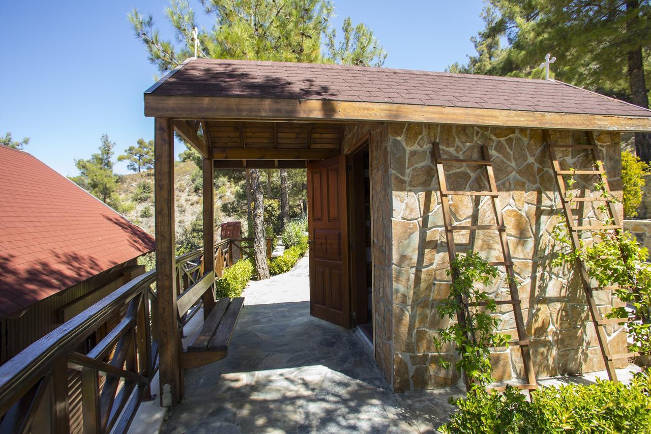 Ricky Chalet Near Troodos Spilia Exterior photo